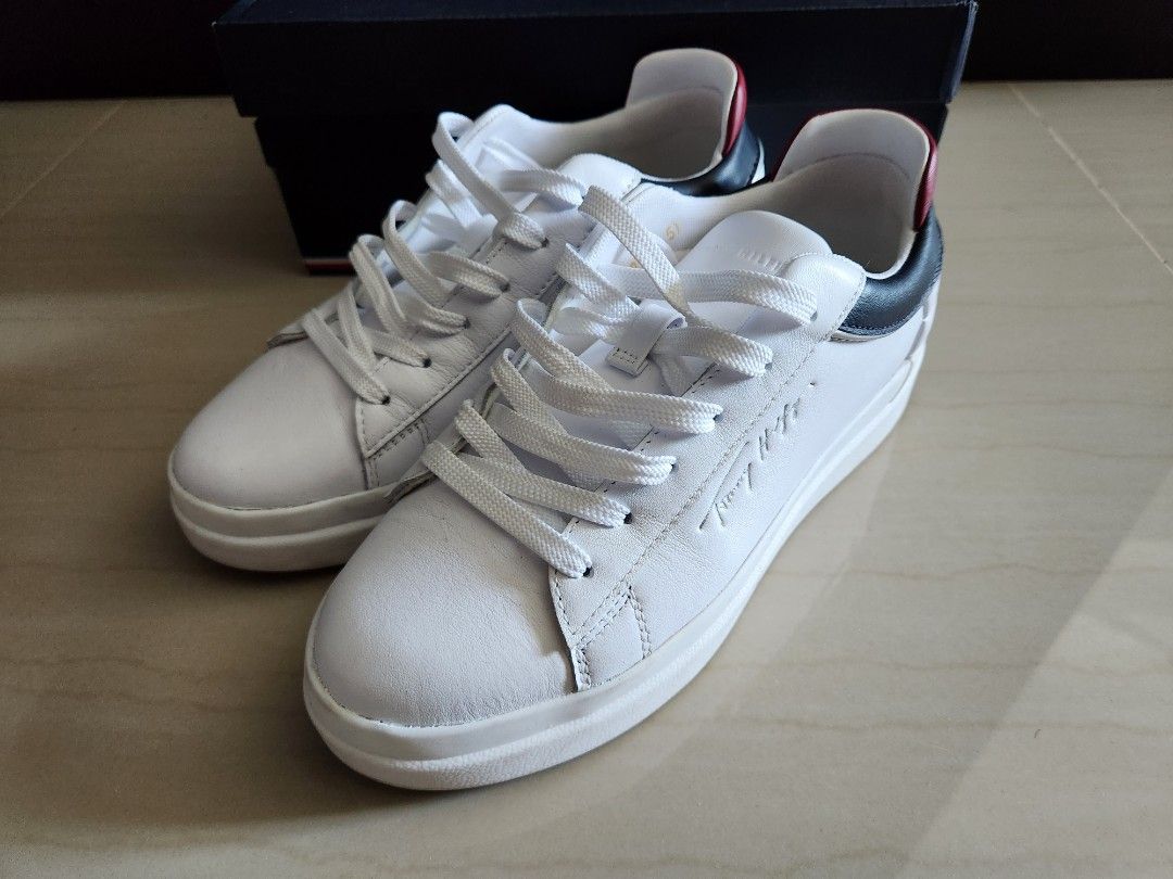 New tommy hilfiger sneakers store