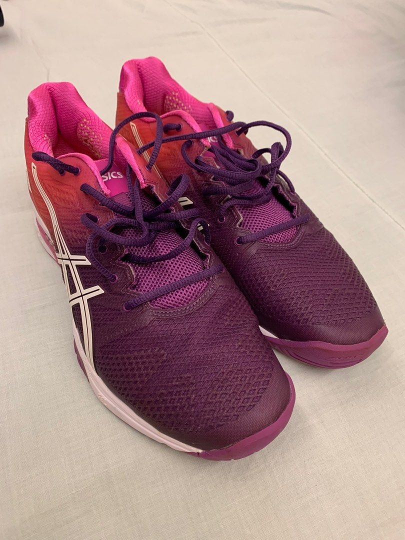Walking shoes best sale for womens asics