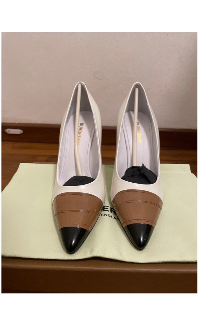 White leather pumps uk clearance