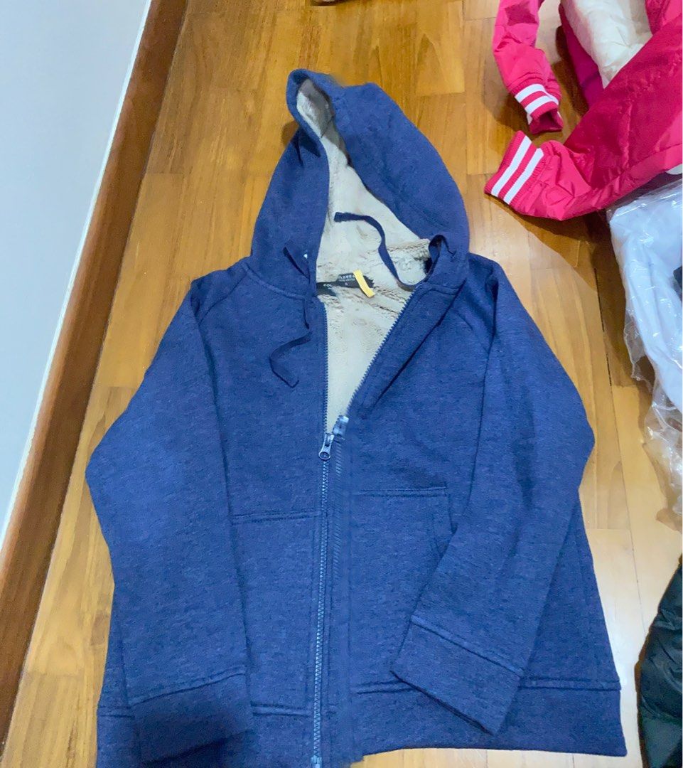 Winter Jacket (Category: Babies & Kids Fashion) located in Singapore. Submitted by babiestnt (Listing ID 1199914912, Image 1). Description: Wore once for japAn. Super soft cotton n inner soft fleece material. Suitable for boys age 12 (+-). Just got back from laundry .