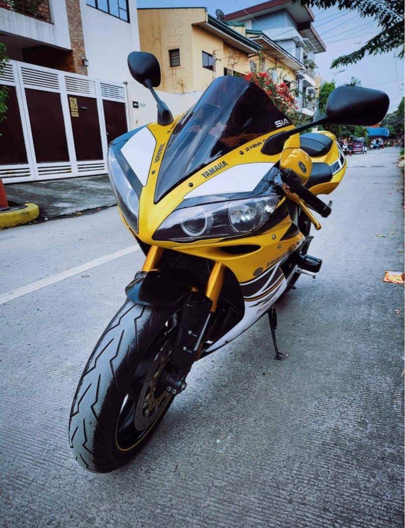 2006 yamaha r1 50th anniversary fairings