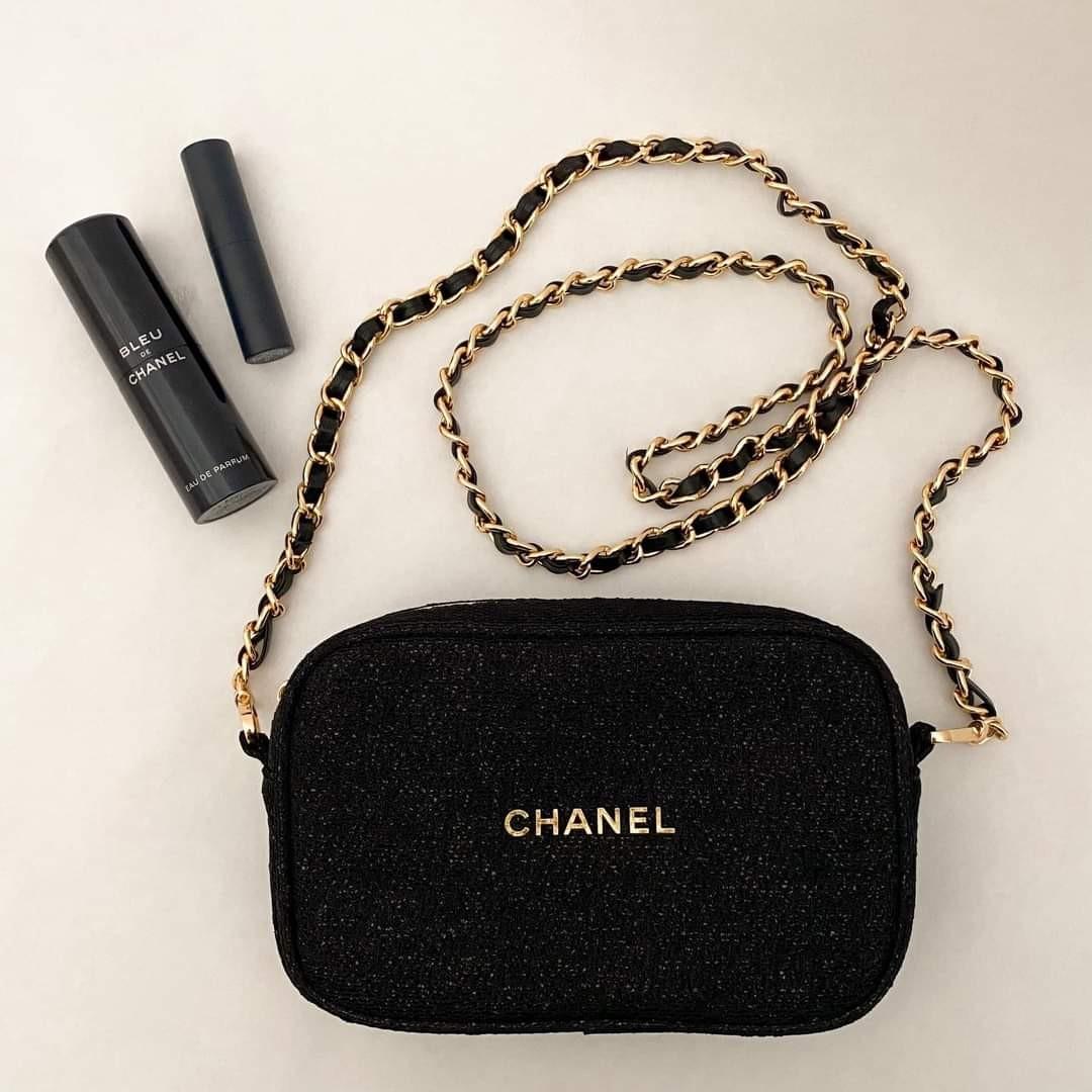 🌲22 CHANEL HOLIDAY GIFT SET🌲, Luxury, Bags & Wallets on Carousell