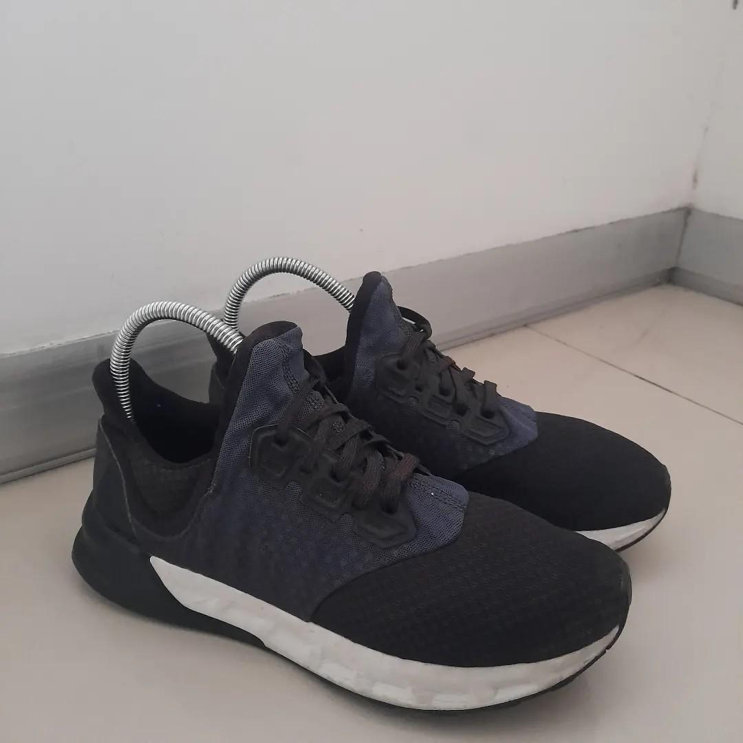 Adidas cheap falcon china