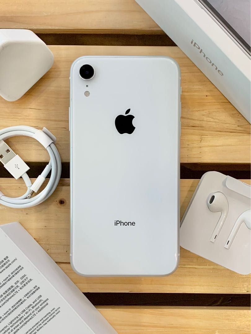 室内搬入設置無料 再度値下！iPhone XR Yellow 128 GB SIMフリー