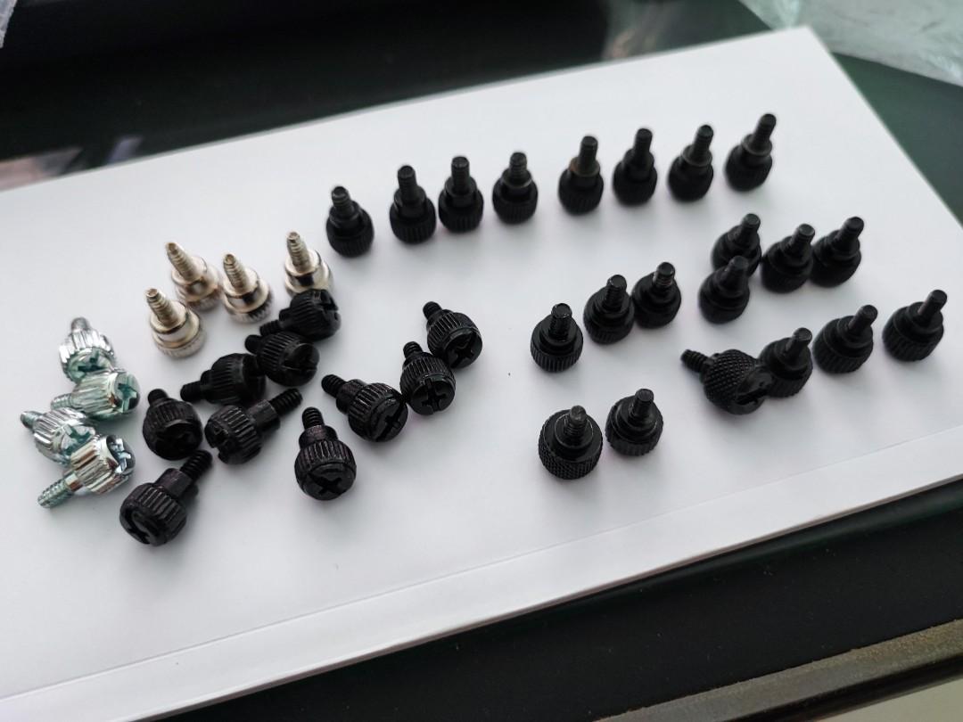 Assorted casing screws (Category: Computer Parts) located in Puchong. Submitted by vin_heng (Listing ID 1194385126, Image 2). Description: free shipping trusted senior member from lowyat forum.