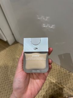 Beauty Blender Bounce Foundation shade 1.40