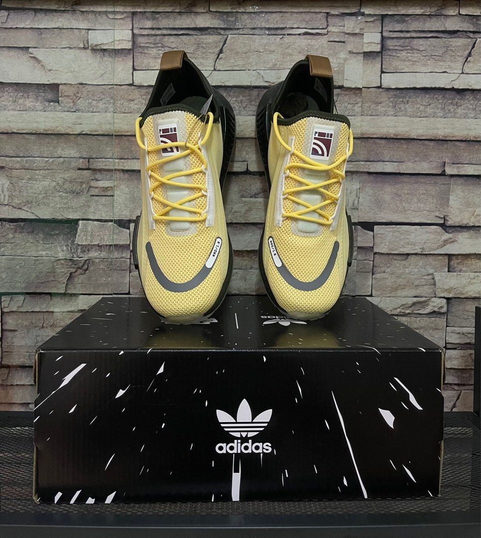 BOSSK NMD_R1 SPECTOO SHOES, Men's Fashion, Footwear, Sneakers on Carousell