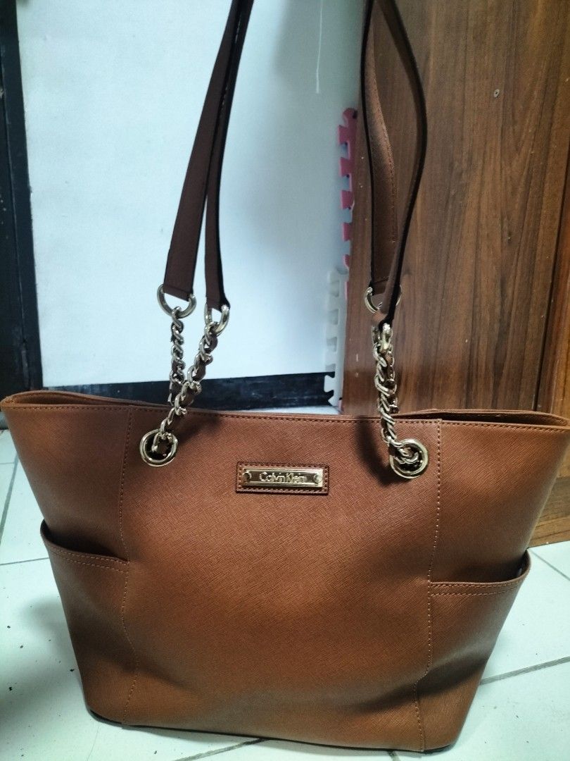 Calvin Klein Shoulder Bag, Luxury, Bags & Wallets on Carousell