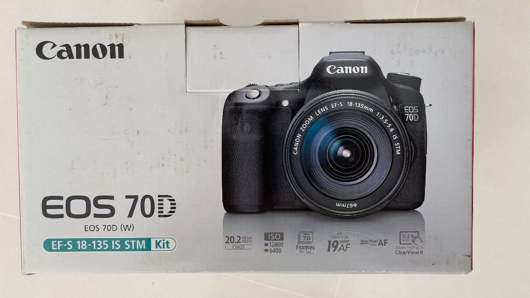 Canon EOS 70D EF-S 18-135 STM Kit, Photography, Cameras on Carousell