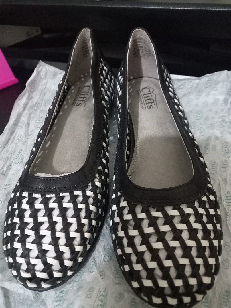 Cliffs hotsell shoes flats
