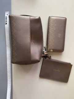 （分類：）位於 。 由 ndkarousell 提交（商品編號 1194530798，圖片 1）。簡介： 。