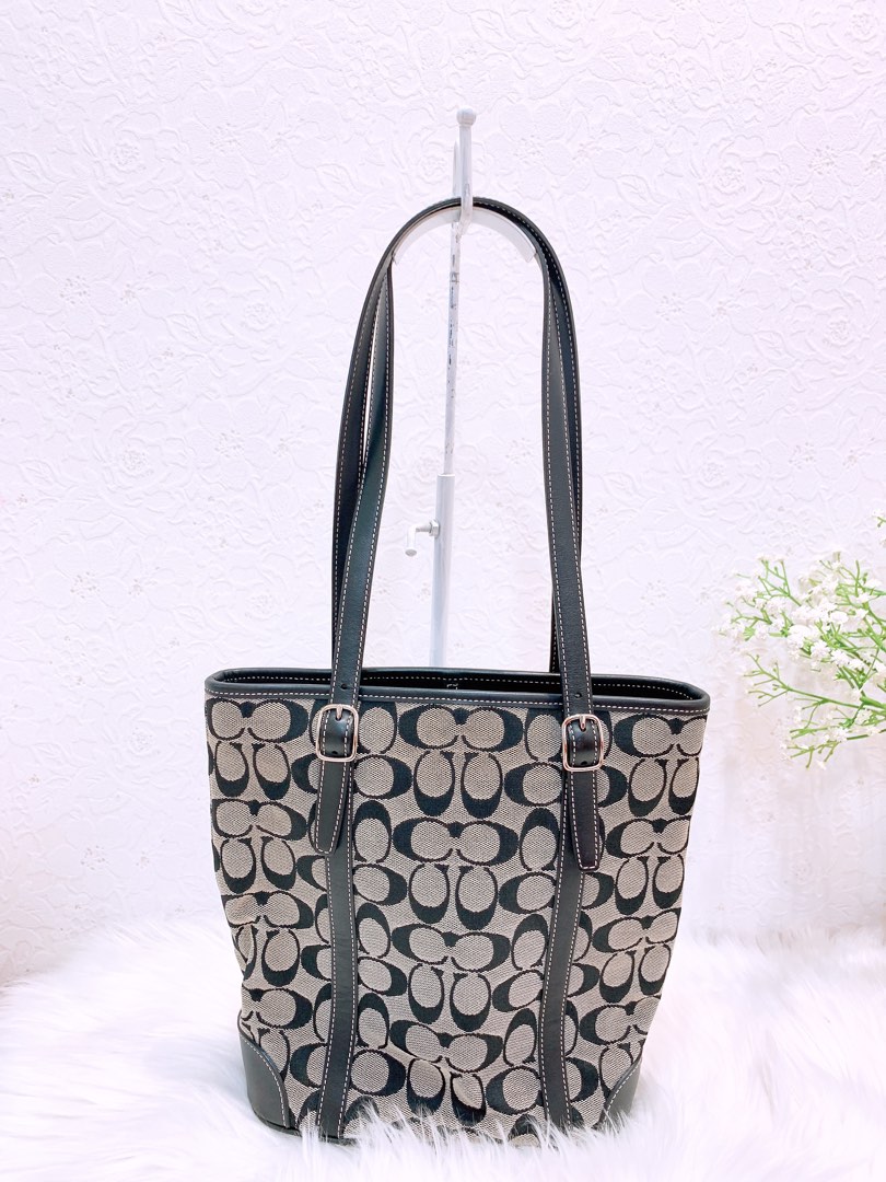 Coach Lunch Tote Shoulder Bag in Signature Black Luxury Bags