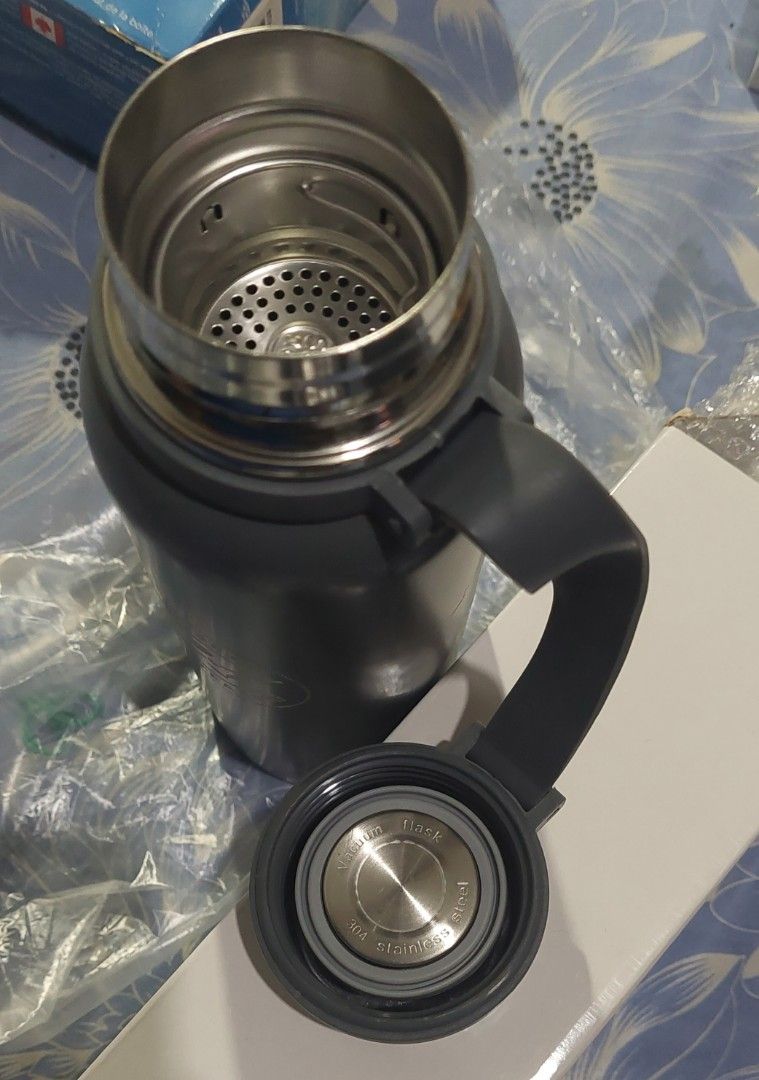 Coffee bean vacuum flask, Furniture & Home Living, Kitchenware