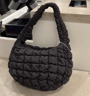 (Category: ) located in . Submitted by ngs.preloved (Listing ID 1194392149, Image 1). Description: .