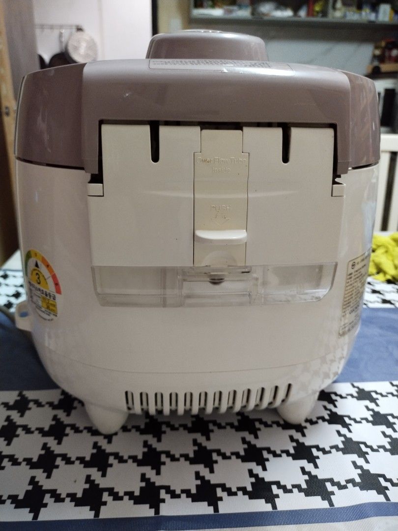 Cuckoo Brand Rice Cooker/ pressure cooker, TV & Home Appliances