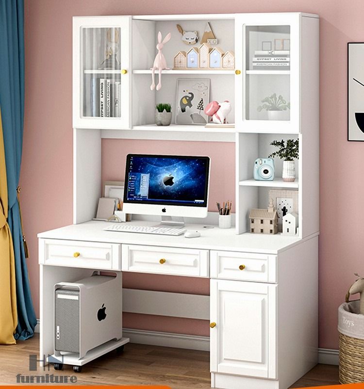 Desktop table with bookshelf outlet