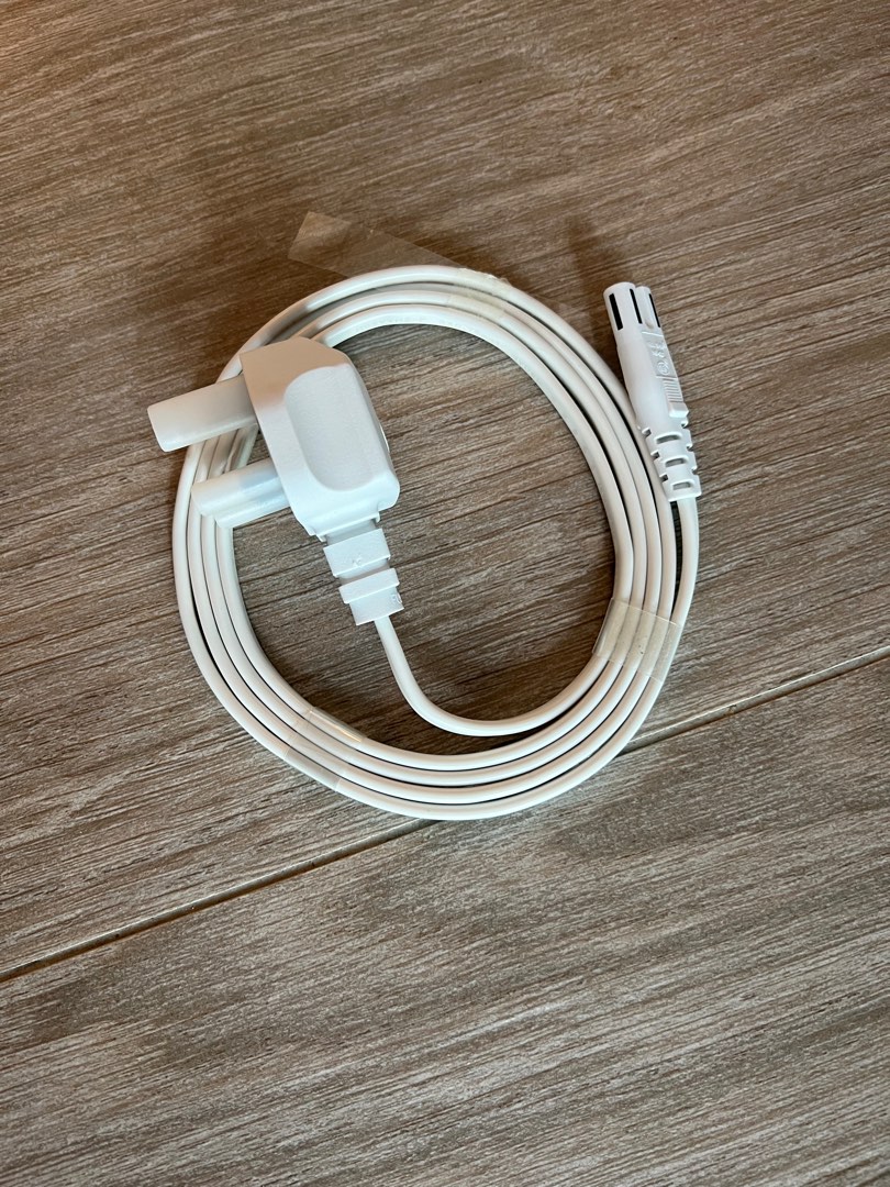 Devialet Phantom II power cord UK, 電腦＆科技, 電腦周邊及配件, 電腦線、轉接線及轉換器 Carousell