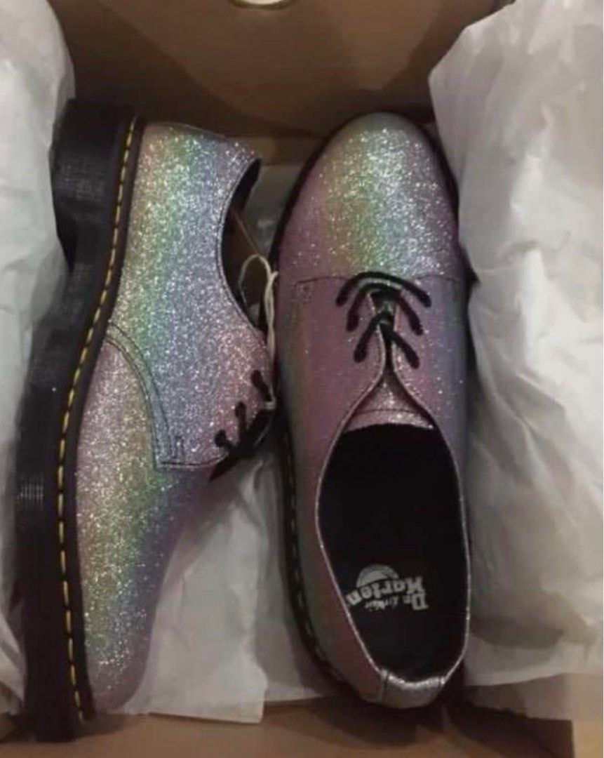 Rainbow hotsell daze footwear