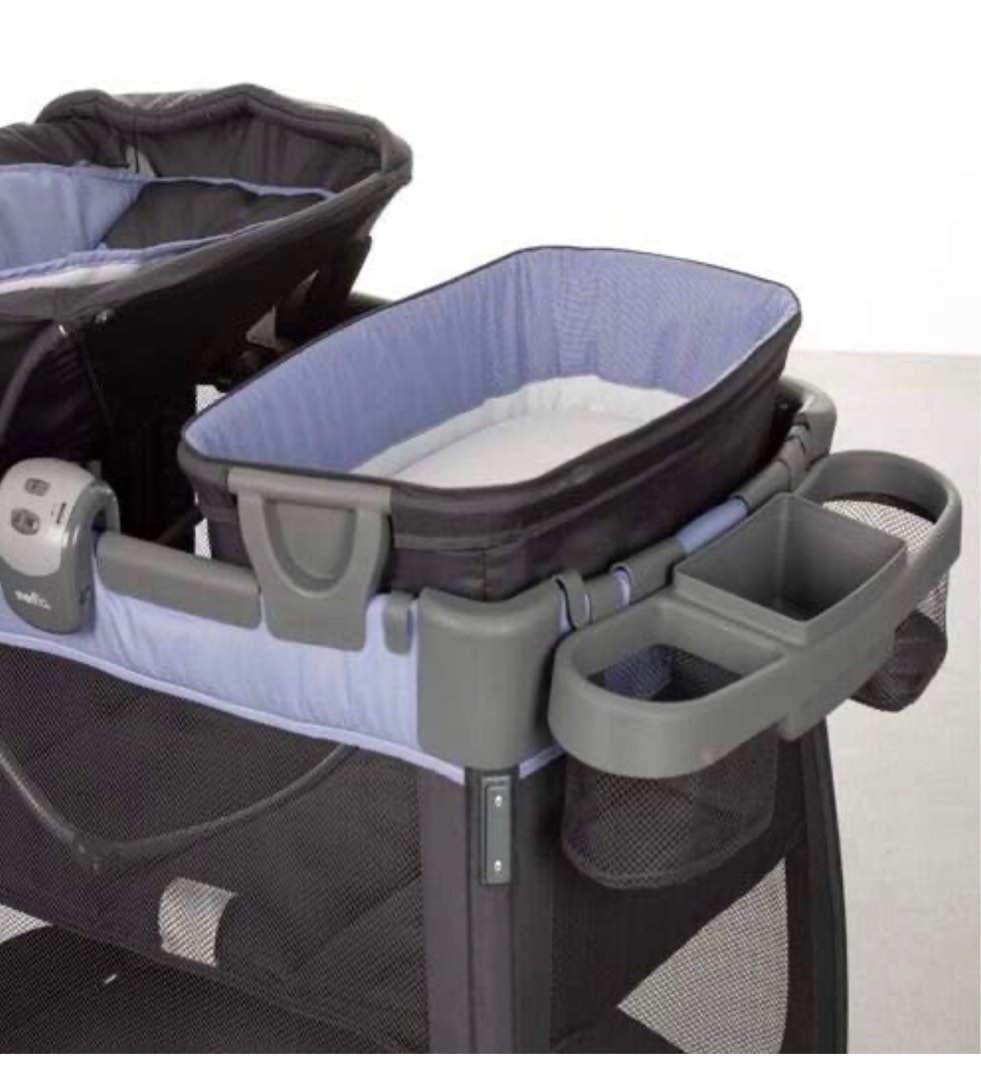 Evenflo Vill4 Playpen 4 in 1, Babies & Kids, Baby Nursery & Kids