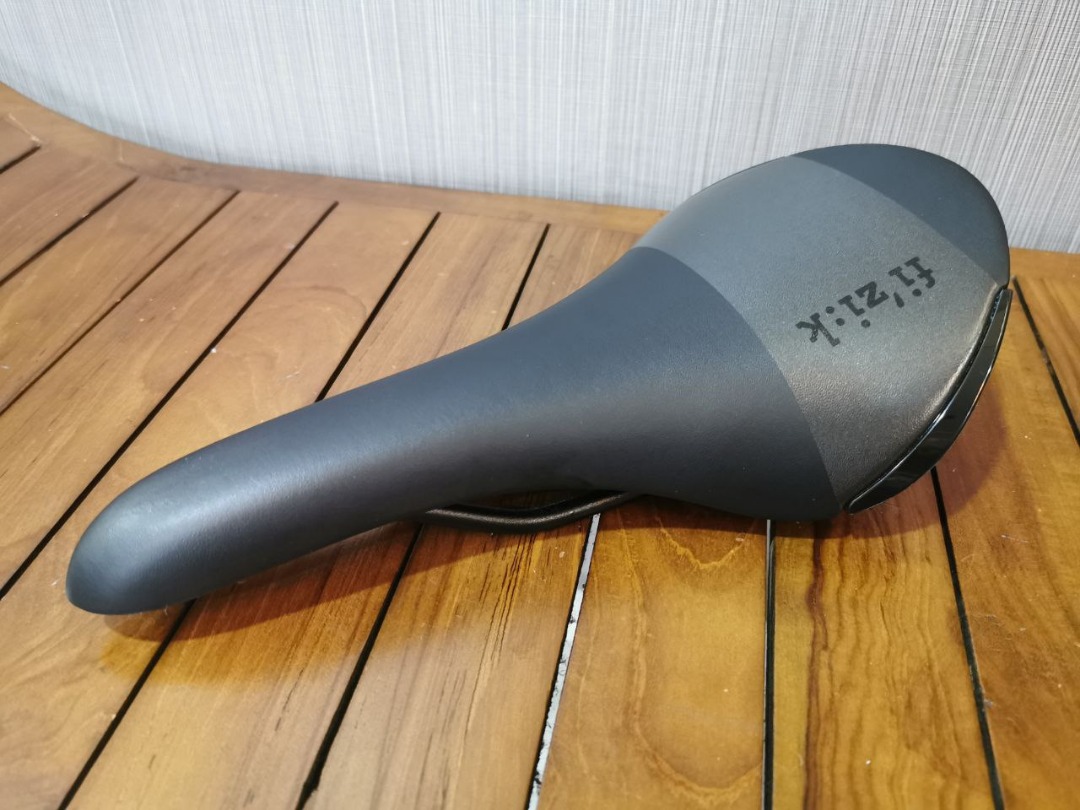 Selle De Vélo Fizik Aliante R7 - Pour Brompton, Léger Et Confortable, Occasion En Bon état