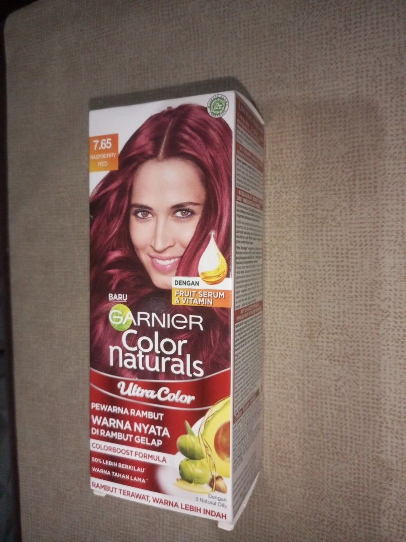 Mesmerizing Garnier Raspberry Red Scene Illustration Mesmerizing Garnier Raspberry Red Scene Illustration