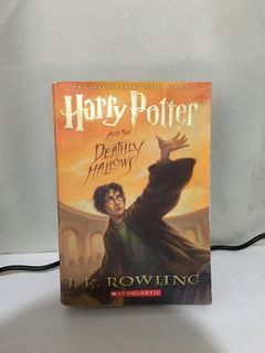 Harry Potter and The Deathly Hallows (SOFT BIND)
