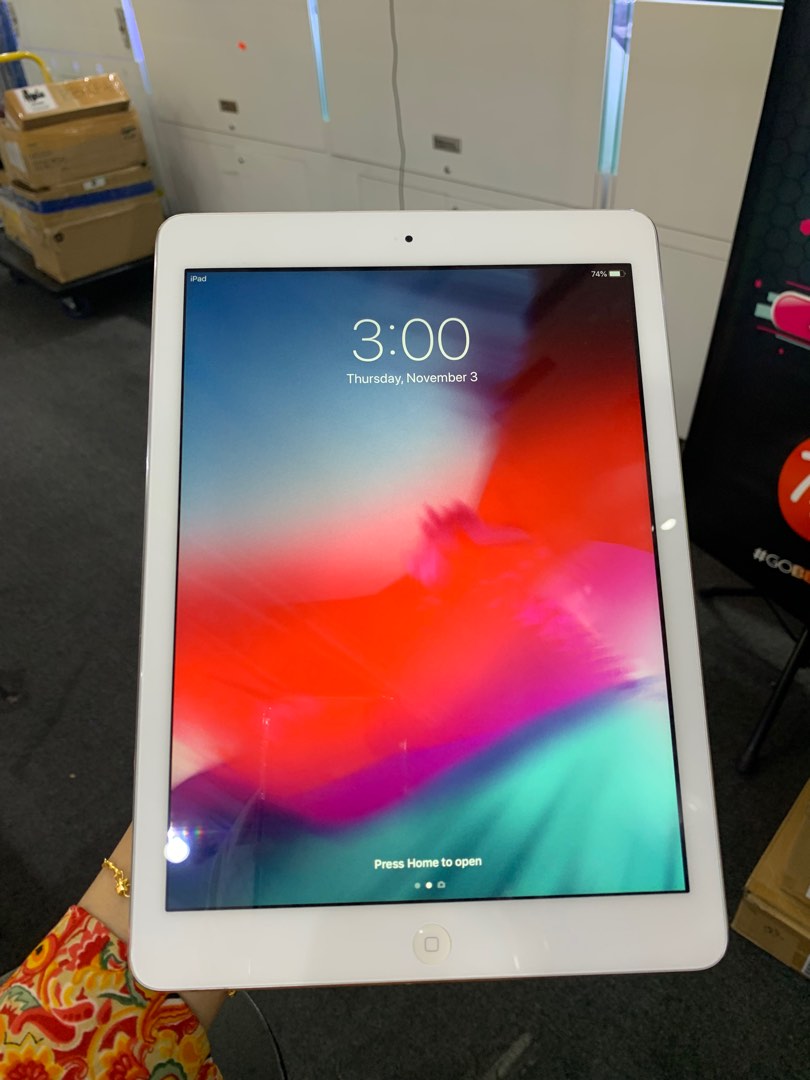 IPAD AIR 32GB, Mobile Phones & Gadgets, Tablets, iPad on ...