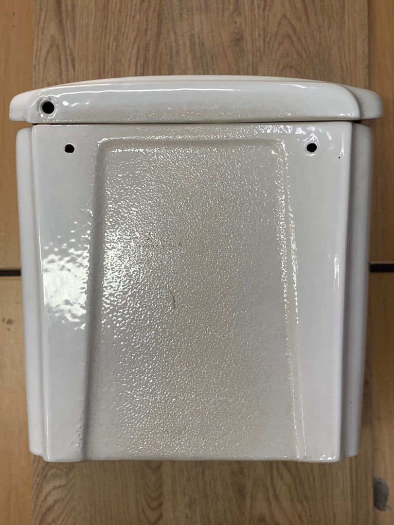 Johnson Suisse Trend Cistern with lid ONLY, Furniture & Home Living, Bathroom & Kitchen Fixtures