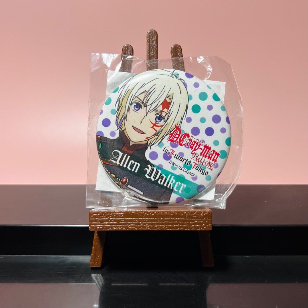 J World Tokyo D Gray Man Can Badge 5 5cm Php 100 Hobbies Toys Memorabilia Collectibles Fan Merchandise On Carousell