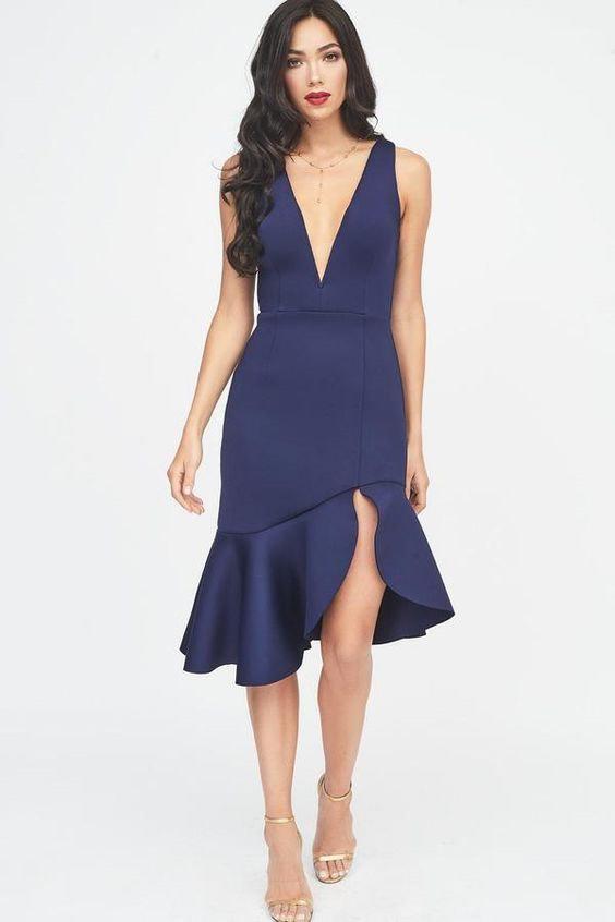 Lavish Alice Navy V neck plunge scuba midi Blue Dress, Women's Fashion,  Dresses & Sets, Evening dresses & gowns on Carousell