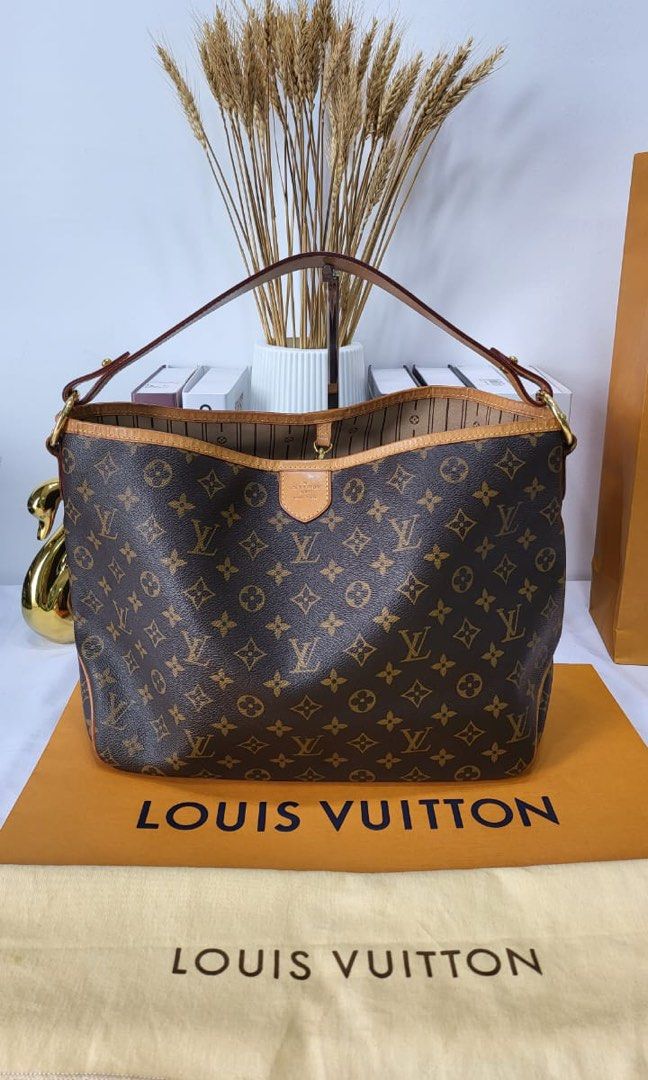 Louis Vuitton, Bags, Guc Louis Vuitton Elise Wallet Used With Flaws  Vintage Monogram See Pics