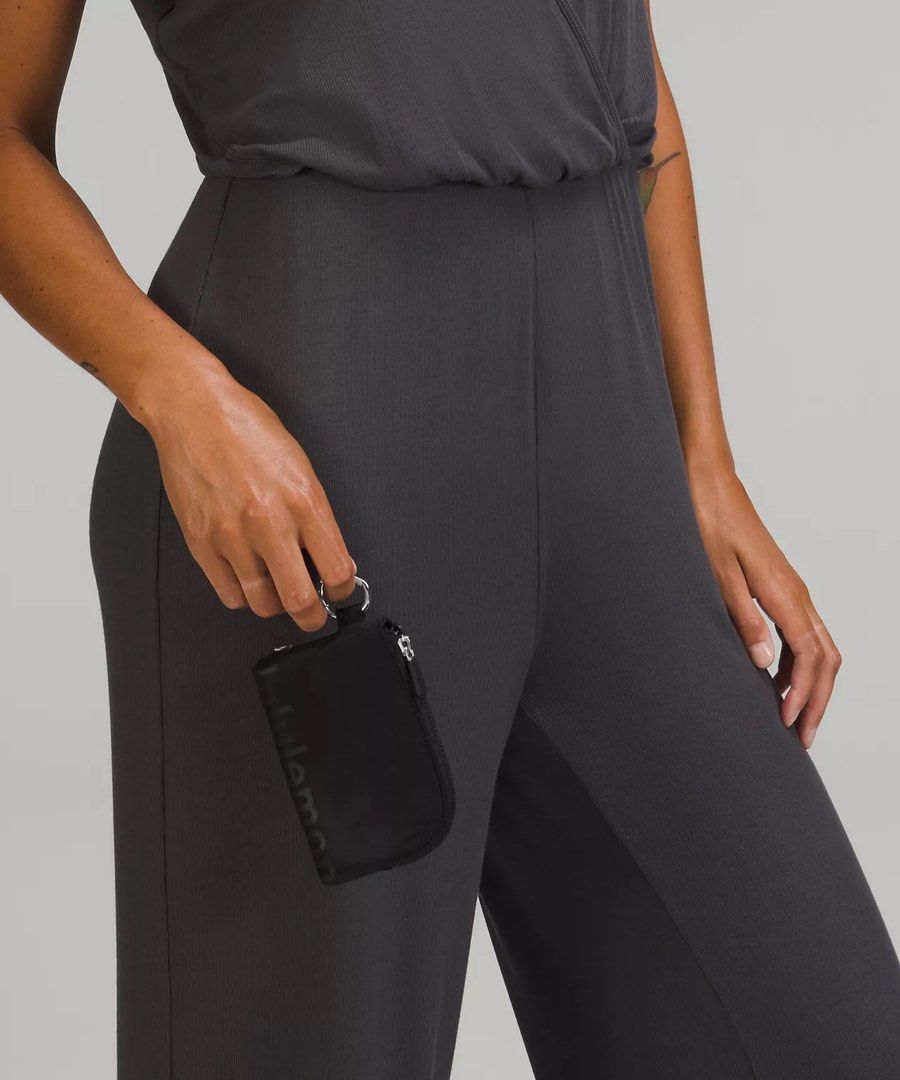 Lululemon Clippable Card Pouch, Women's Fashion, Bags & Wallets, Purses