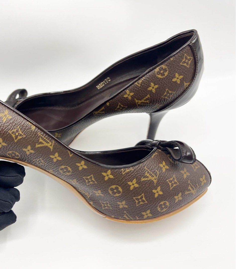 Louis Vuitton Monogram Plain Toe Block Heels