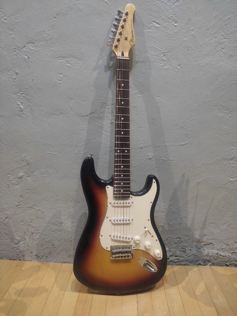 Mavis / Stratocaster SSS-