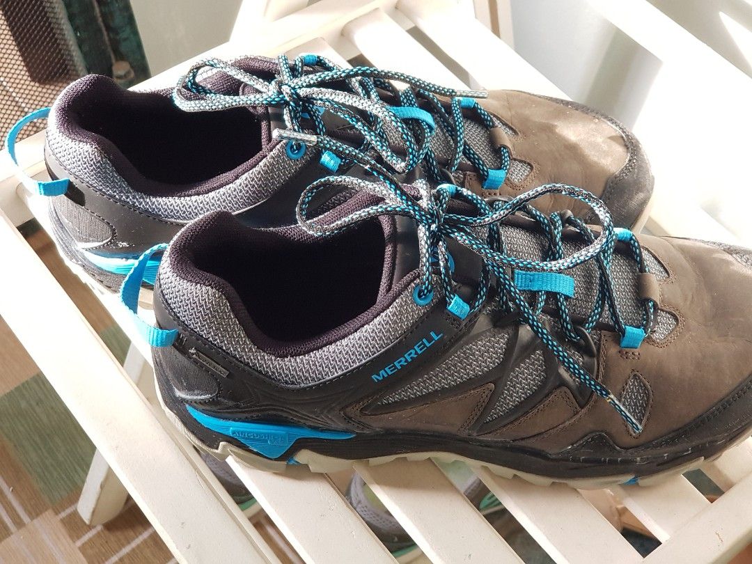 Merrell hot sale outperform shoes