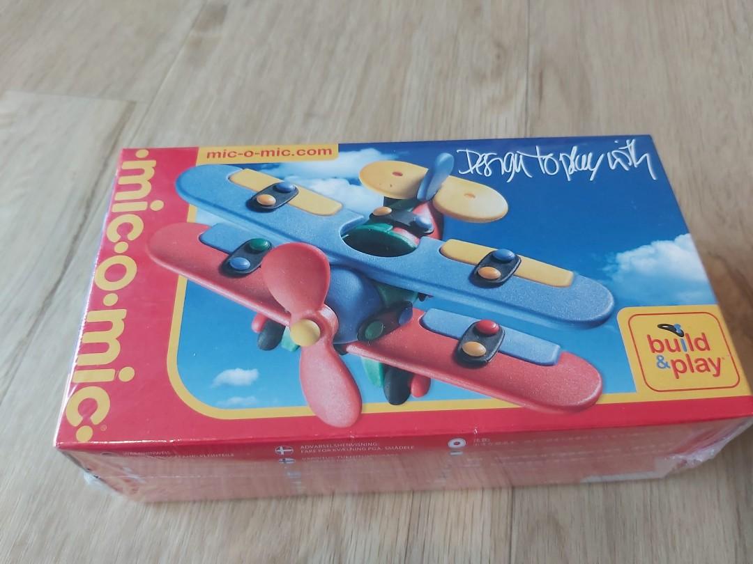 Mic o mic Plane