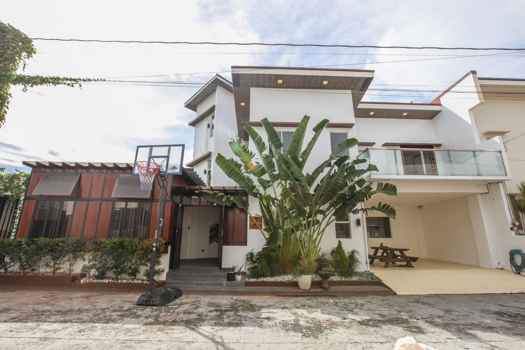 MODERN HOUSE FOR SALE IN BF SOUTHLAND, Property, For Sale, House & Lot