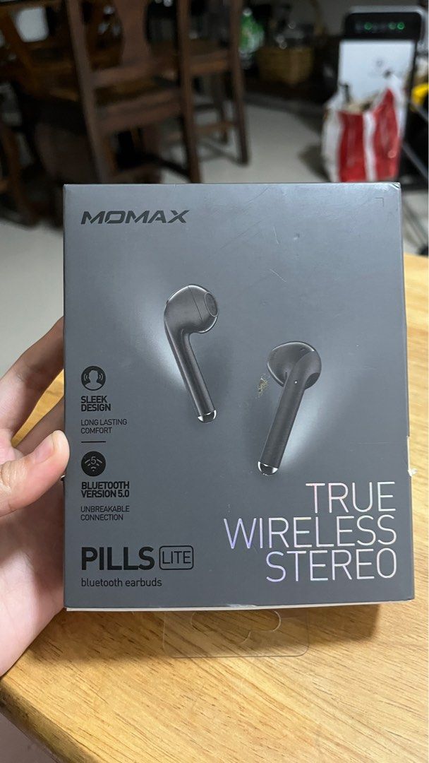 Momax earbuds best sale
