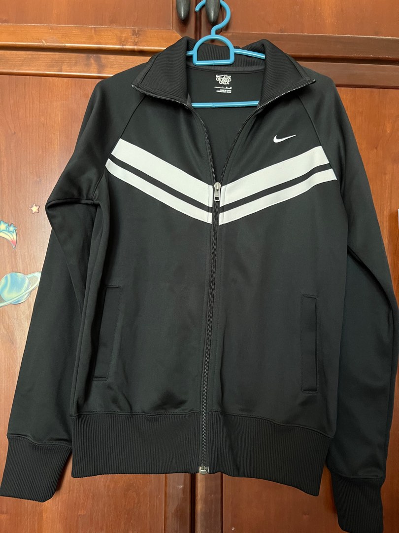 ladies black nike jacket