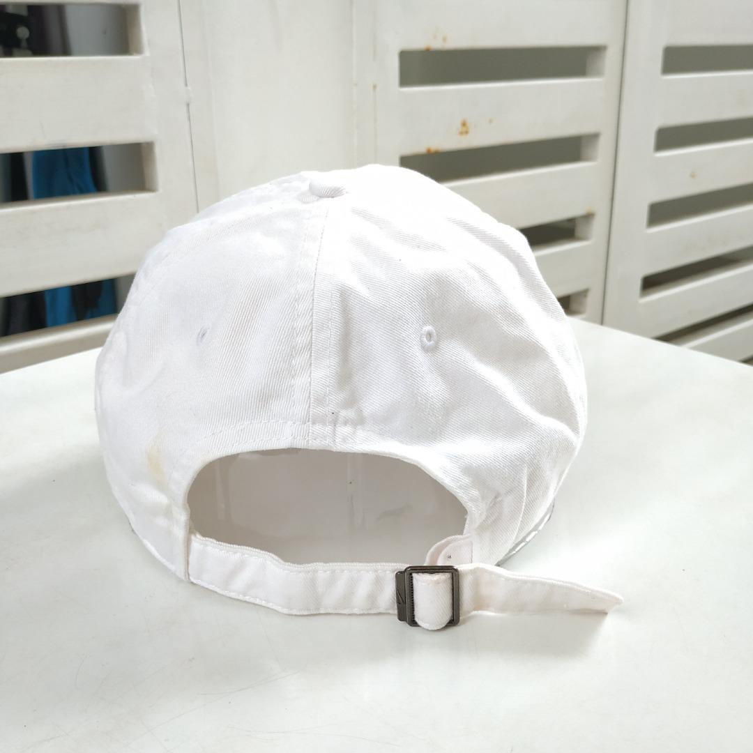 White nike dad hat on sale