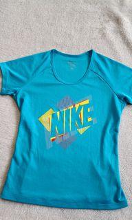 Nike Top T Shirt Small Women