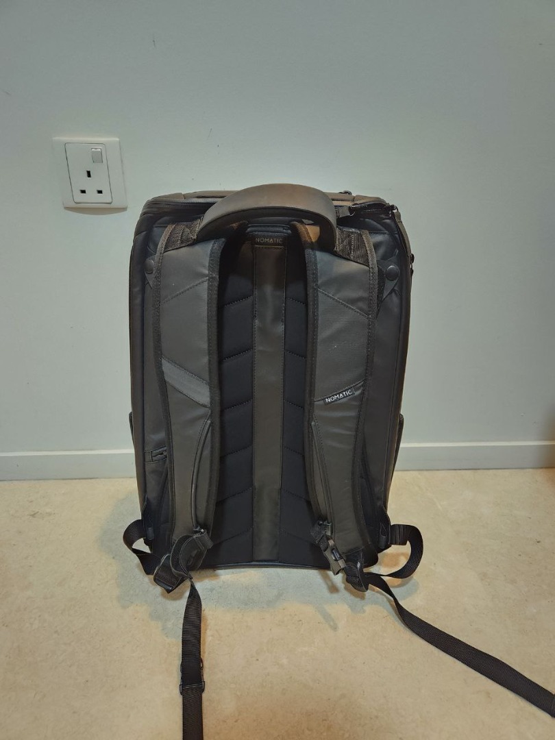 Nomatic Backpack, Men's Fashion, Bags, Backpacks on Carousell