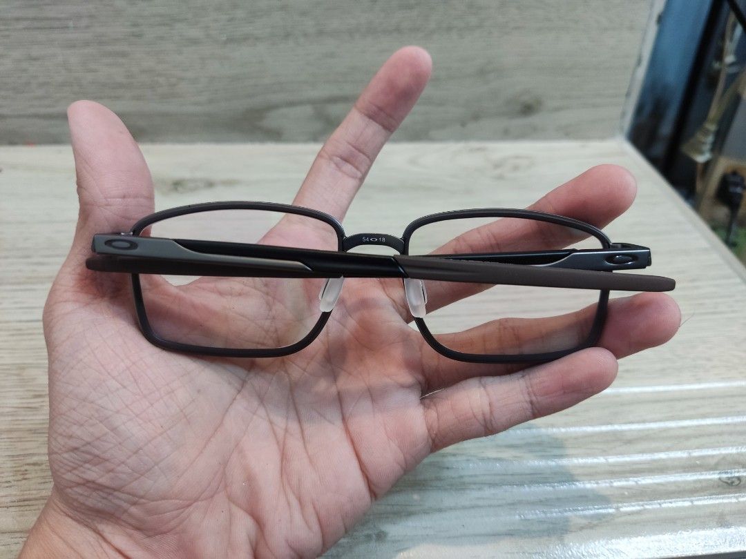 Oakley SPINDLE Gun Metal Brown Men s Fashion Watches