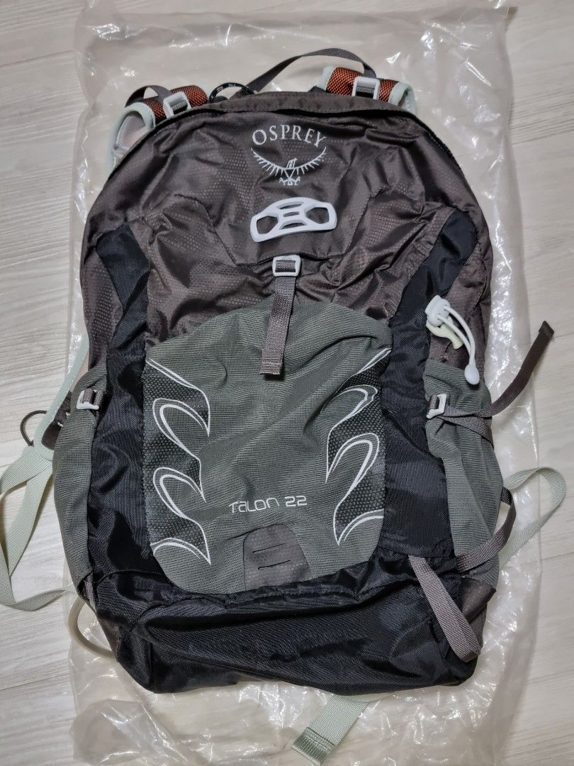 Osprey Talon 22 Backpack - Stealth Black