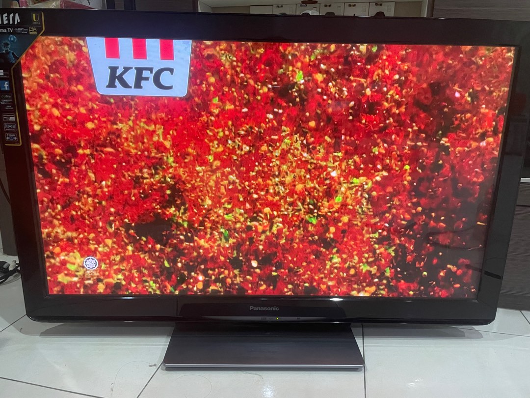 Panasonic plasma TV 42” (free digital converter), TV & Home Appliances
