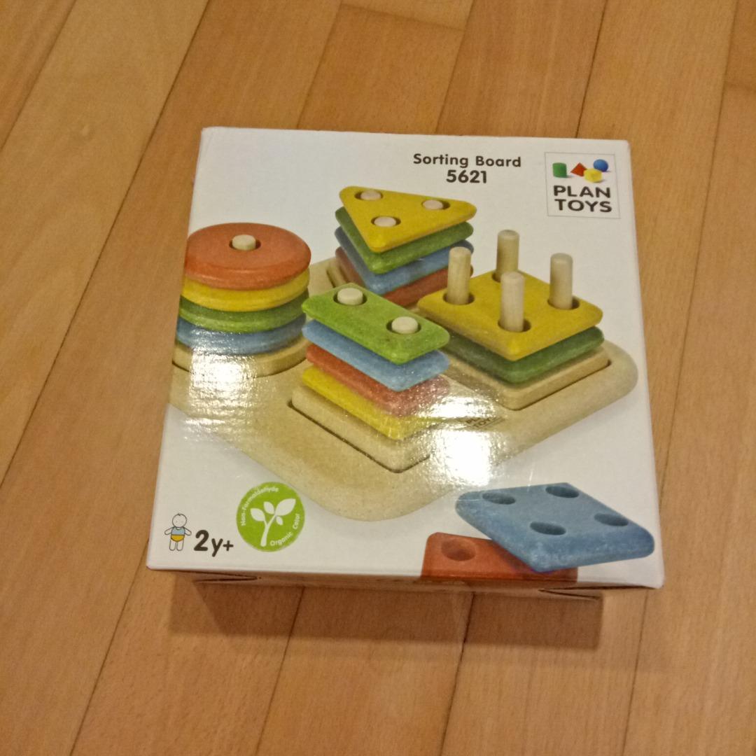 Plan Toy Geometric Sorting Board, Hobbies & Toys, Toys & Games on Carousell