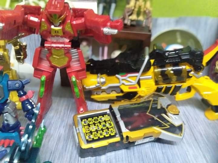 Power Ranger 8pcs power ranger set, Hobbies & Toys, Toys & Games on Carousell