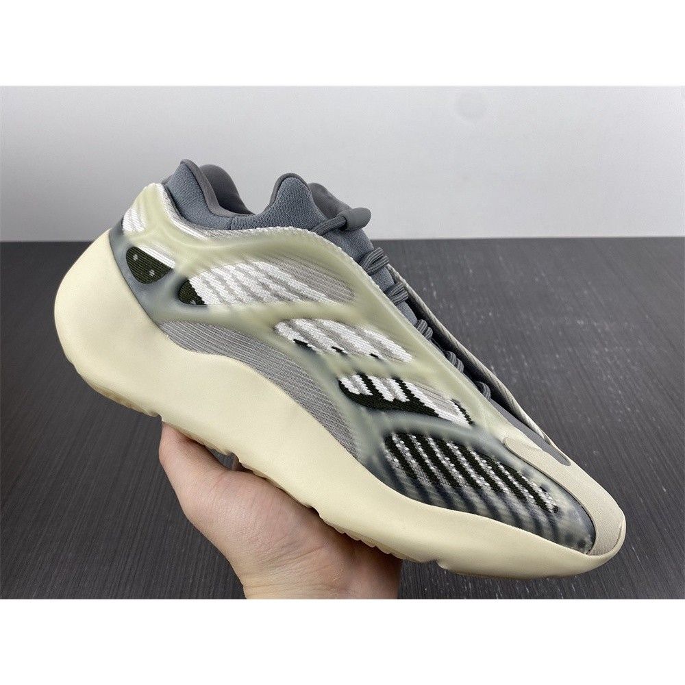 Adidas yeezy 2025 3 pre order