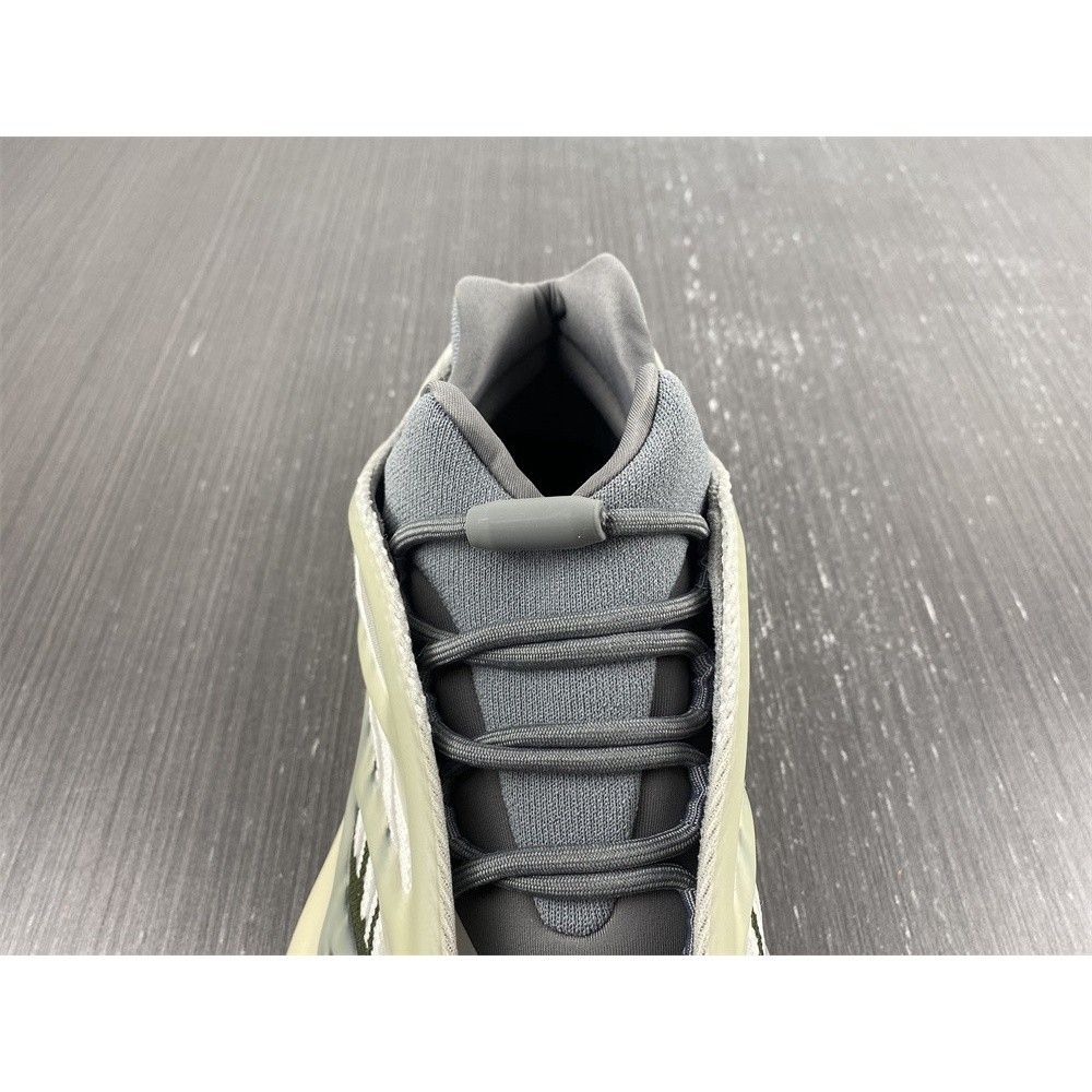 Adidas yeezy online 3 pre order