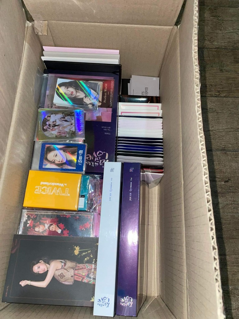 Random K-Pop Merch, Hobbies & Toys, Memorabilia & Collectibles, Fan ...
